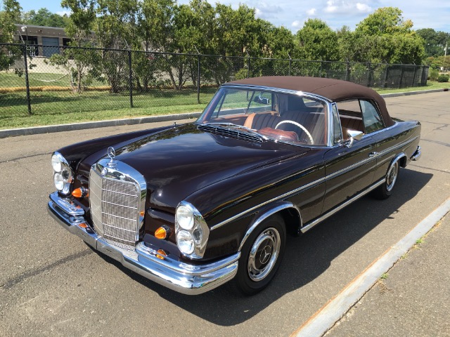 1967 Mercedes Benz 300SE Cabriolet