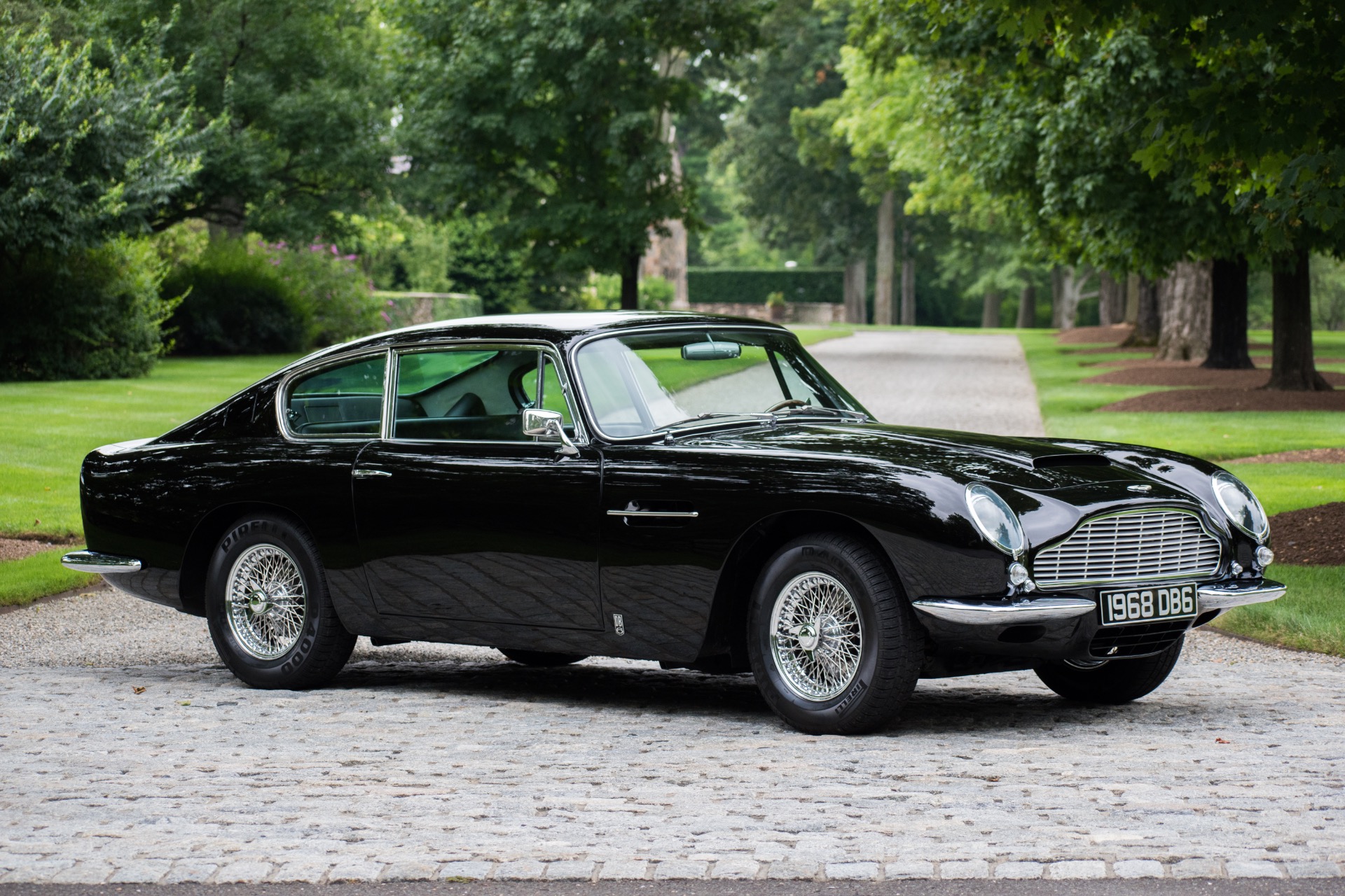 1968 Aston Martin DB6 