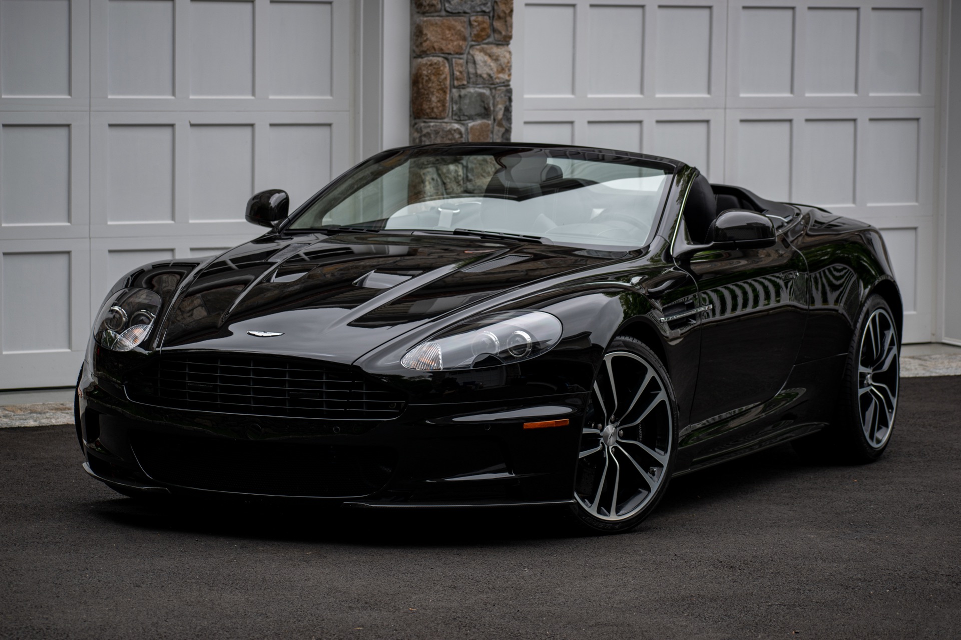 2012 Aston Martin DBS Carbon Black Edition