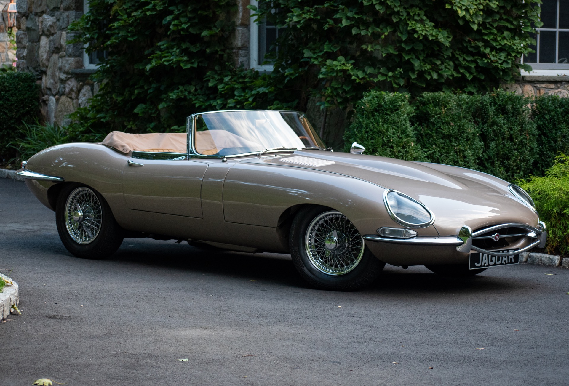 1967 Jaguar E-Type 