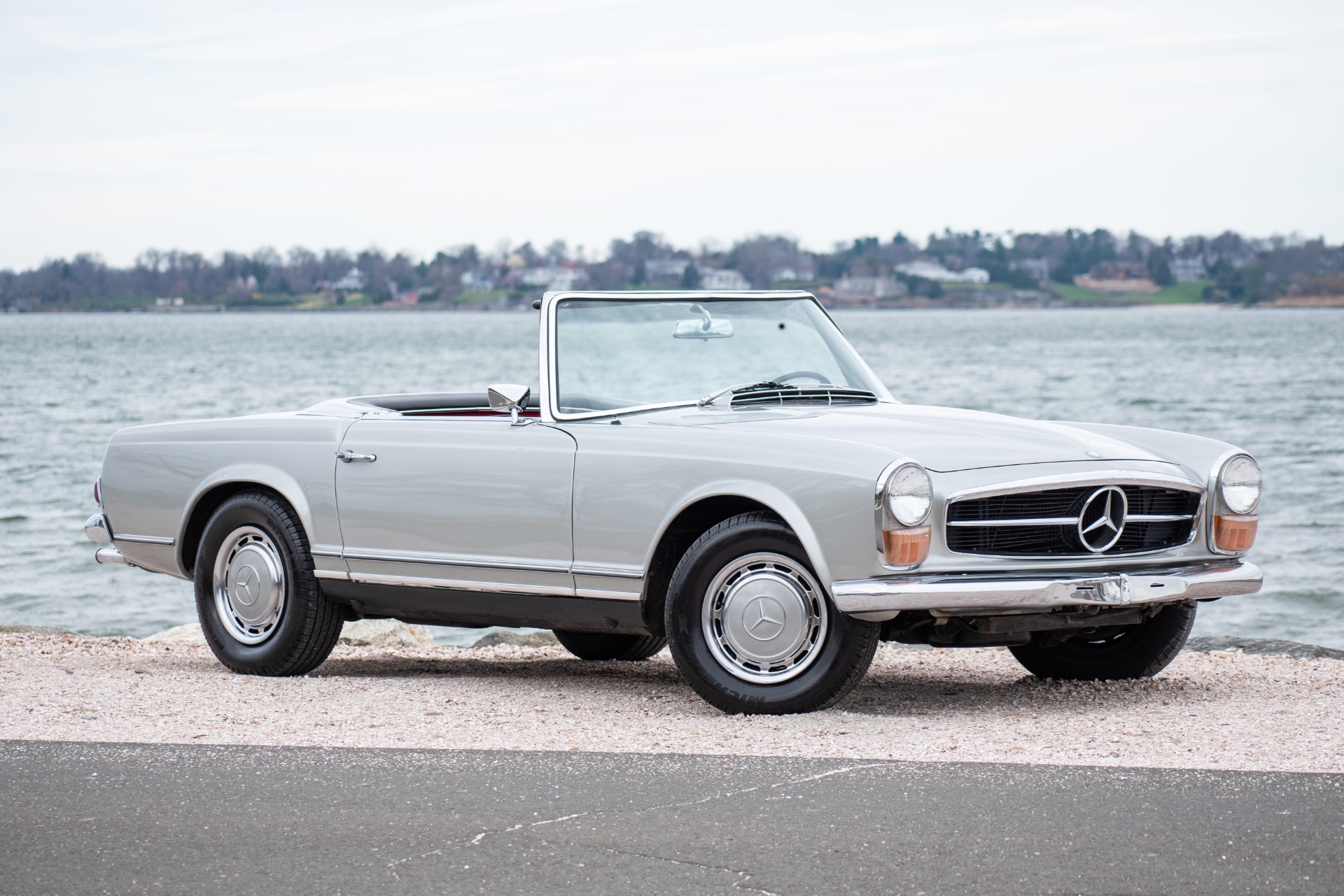 1968 Mercedes-Benz 250SL 