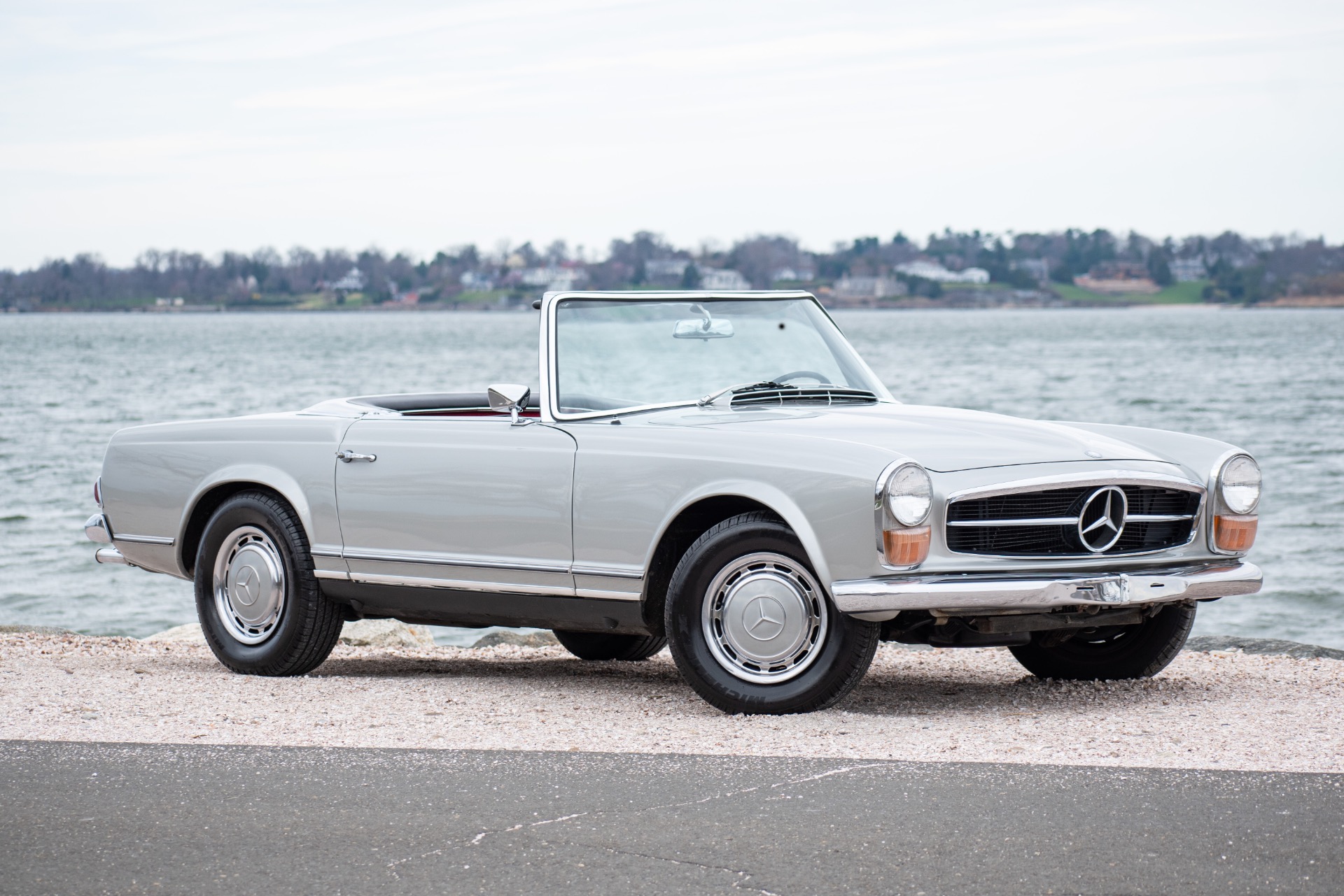 1968 Mercedes-Benz 250SL 